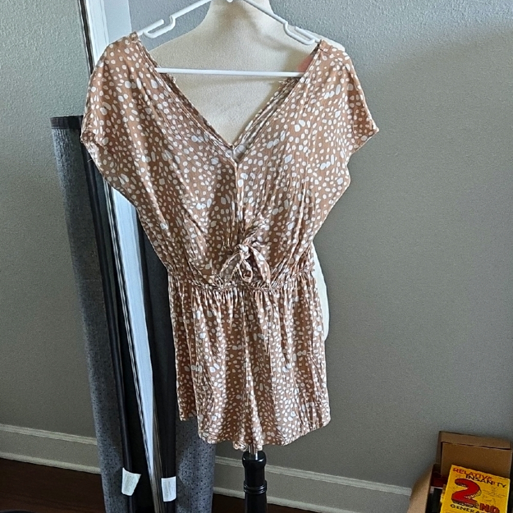 Brown Polka Dot Romper.  Light And Airy Polyester Fabric.  Good Condition Size S